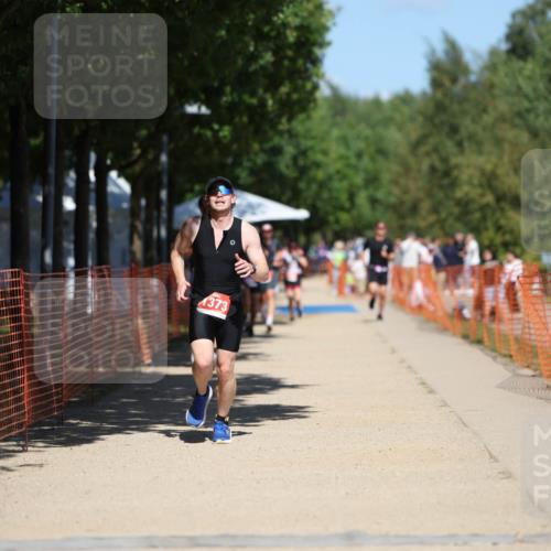 07.09.2025 - 19. Norderstedt Triathlon Michael Strokosch http://msf.ph/oto/8808403 07.09.2025 13:21:24 Laufen 220, 305, 1373 meine-sportfotos.de