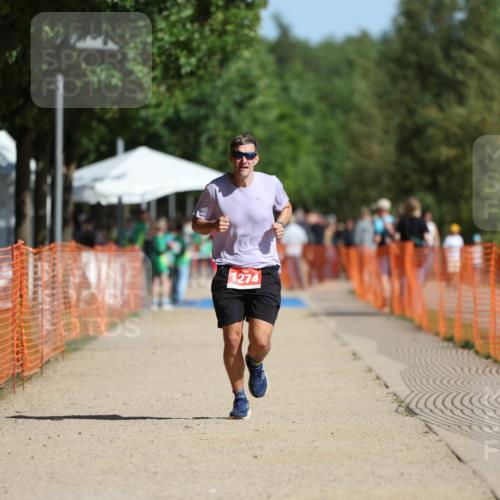 07.09.2025 - 19. Norderstedt Triathlon Michael Strokosch http://msf.ph/oto/8808405 07.09.2025 11:33:29 Laufen 1274 meine-sportfotos.de