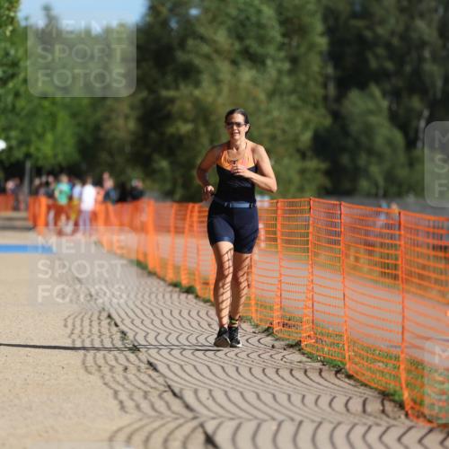 07.09.2025 - 19. Norderstedt Triathlon Michael Strokosch http://msf.ph/oto/8808408 07.09.2025 10:30:25 Laufen 1111, 1144 meine-sportfotos.de