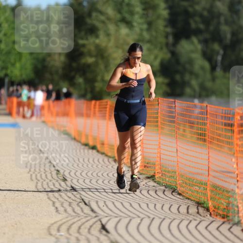 07.09.2025 - 19. Norderstedt Triathlon Michael Strokosch http://msf.ph/oto/8808429 07.09.2025 10:30:26 Laufen 1144 meine-sportfotos.de