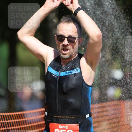 07.09.2025 - 19. Norderstedt Triathlon Michael Strokosch http://msf.ph/oto/8808514 07.09.2025 12:44:15 Laufen 212, 701, 850 meine-sportfotos.de