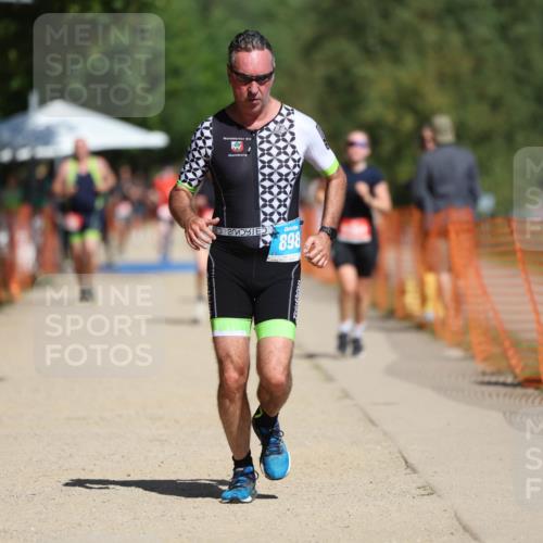 07.09.2025 - 19. Norderstedt Triathlon Michael Strokosch http://msf.ph/oto/8808536 07.09.2025 12:44:25 Laufen 208, 898, 1361 meine-sportfotos.de