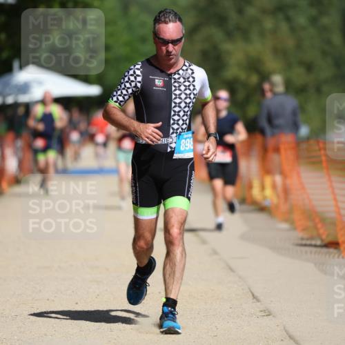 07.09.2025 - 19. Norderstedt Triathlon Michael Strokosch http://msf.ph/oto/8808539 07.09.2025 12:44:25 Laufen 208, 898, 1361 meine-sportfotos.de