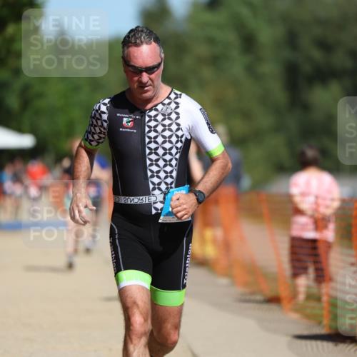 07.09.2025 - 19. Norderstedt Triathlon Michael Strokosch http://msf.ph/oto/8808542 07.09.2025 12:44:26 Laufen 208, 898, 1361 meine-sportfotos.de