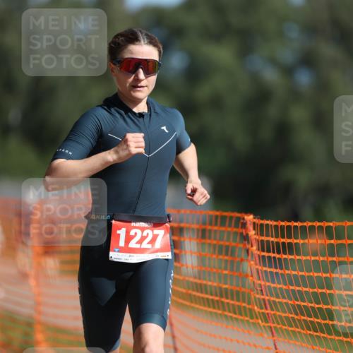 07.09.2025 - 19. Norderstedt Triathlon Michael Strokosch http://msf.ph/oto/8808592 07.09.2025 11:33:56 Laufen 1227 meine-sportfotos.de