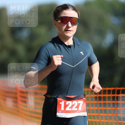 07.09.2025 - 19. Norderstedt Triathlon Michael Strokosch http://msf.ph/oto/8808598 07.09.2025 11:33:56 Laufen 1227 meine-sportfotos.de