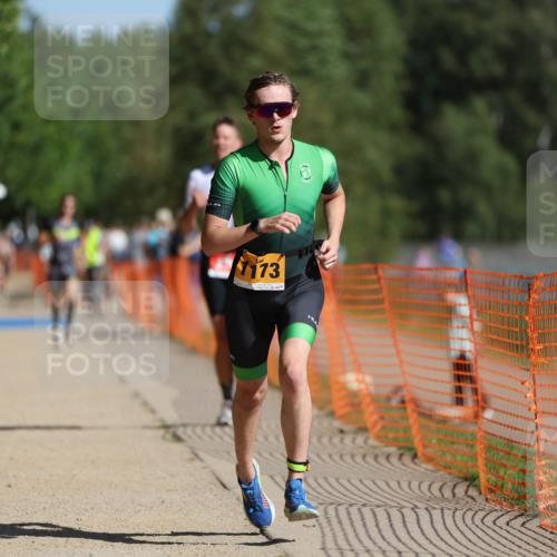 07.09.2025 - 19. Norderstedt Triathlon Michael Strokosch http://msf.ph/oto/8808629 07.09.2025 11:34:19 Laufen 276, 1173 meine-sportfotos.de