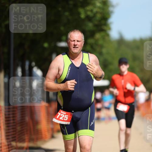 07.09.2025 - 19. Norderstedt Triathlon Michael Strokosch http://msf.ph/oto/8808672 07.09.2025 12:44:40 Laufen 725, 808, 1231 meine-sportfotos.de