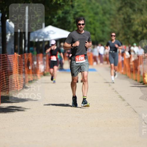 07.09.2025 - 19. Norderstedt Triathlon Michael Strokosch http://msf.ph/oto/8808697 07.09.2025 12:44:46 Laufen 808, 1290 meine-sportfotos.de
