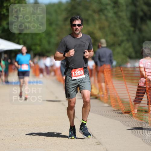 07.09.2025 - 19. Norderstedt Triathlon Michael Strokosch http://msf.ph/oto/8808712 07.09.2025 12:44:48 Laufen 258, 1290 meine-sportfotos.de