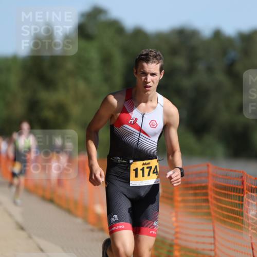 07.09.2025 - 19. Norderstedt Triathlon Michael Strokosch http://msf.ph/oto/8808714 07.09.2025 11:34:36 Laufen 1157, 1174 meine-sportfotos.de