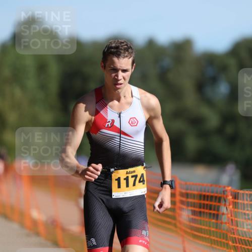 07.09.2025 - 19. Norderstedt Triathlon Michael Strokosch http://msf.ph/oto/8808724 07.09.2025 11:34:36 Laufen 1157, 1174 meine-sportfotos.de