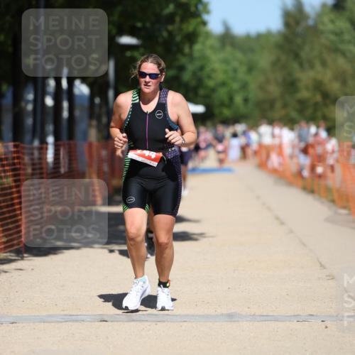 07.09.2025 - 19. Norderstedt Triathlon Michael Strokosch http://msf.ph/oto/8808779 07.09.2025 13:22:14 Laufen 329, 744, 825, 1256 meine-sportfotos.de