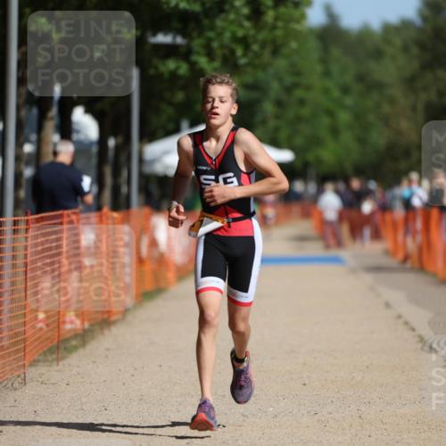 07.09.2025 - 19. Norderstedt Triathlon Michael Strokosch http://msf.ph/oto/8808817 07.09.2025 11:35:21 Laufen 1162, 1172 meine-sportfotos.de