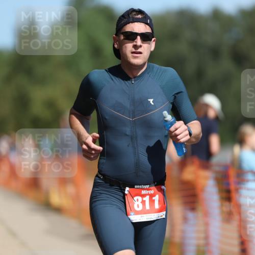 07.09.2025 - 19. Norderstedt Triathlon Michael Strokosch http://msf.ph/oto/8808825 07.09.2025 12:45:05 Laufen 811, 1241 meine-sportfotos.de