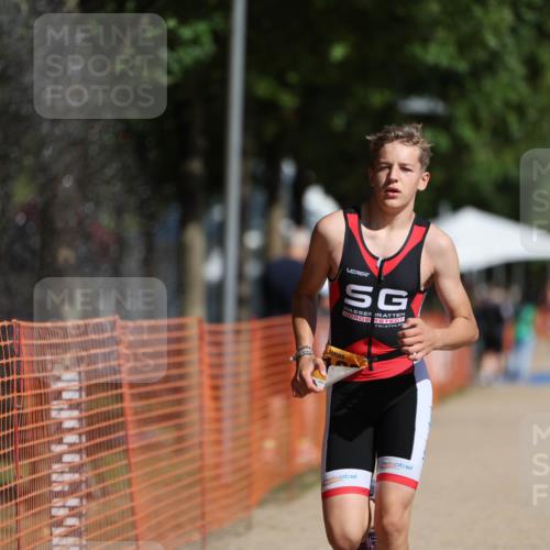 07.09.2025 - 19. Norderstedt Triathlon Michael Strokosch http://msf.ph/oto/8808840 07.09.2025 11:35:22 Laufen 1162, 1172 meine-sportfotos.de