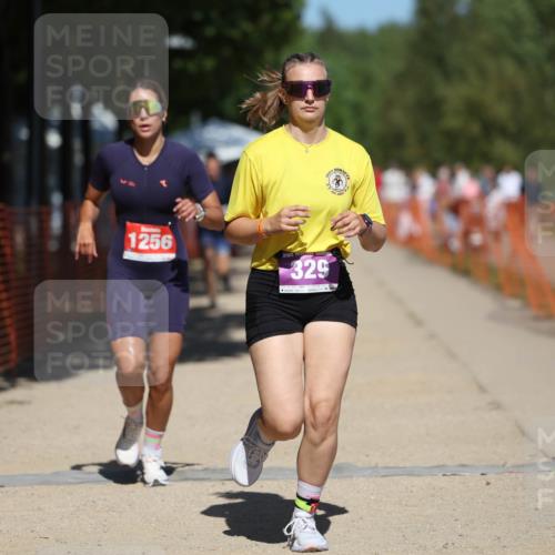 07.09.2025 - 19. Norderstedt Triathlon Michael Strokosch http://msf.ph/oto/8808853 07.09.2025 13:22:21 Laufen 329, 334, 825, 1256 meine-sportfotos.de