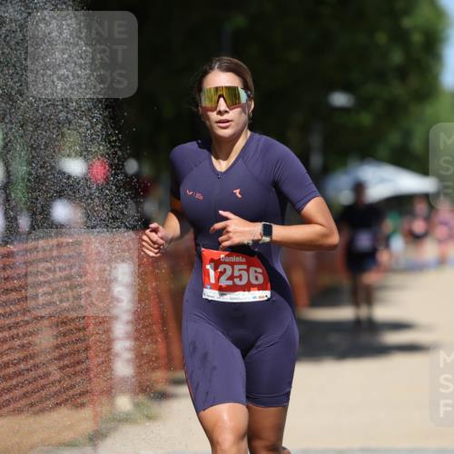 07.09.2025 - 19. Norderstedt Triathlon Michael Strokosch http://msf.ph/oto/8808870 07.09.2025 13:22:23 Laufen 329, 334, 1256 meine-sportfotos.de