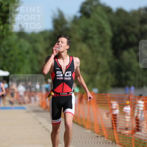 07.09.2025 - 19. Norderstedt Triathlon Michael Strokosch http://msf.ph/oto/8808917 07.09.2025 11:35:45 Laufen 1186 meine-sportfotos.de