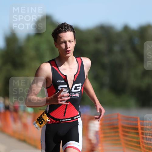 07.09.2025 - 19. Norderstedt Triathlon Michael Strokosch http://msf.ph/oto/8808940 07.09.2025 11:35:47 Laufen 1179, 1186 meine-sportfotos.de
