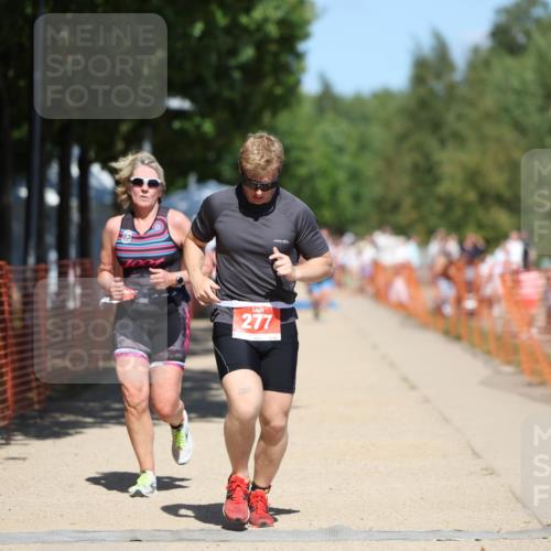07.09.2025 - 19. Norderstedt Triathlon Michael Strokosch http://msf.ph/oto/8808954 07.09.2025 13:22:37 Laufen 277, 747 meine-sportfotos.de
