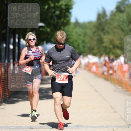 07.09.2025 - 19. Norderstedt Triathlon Michael Strokosch http://msf.ph/oto/8808959 07.09.2025 13:22:38 Laufen 211, 277, 747 meine-sportfotos.de