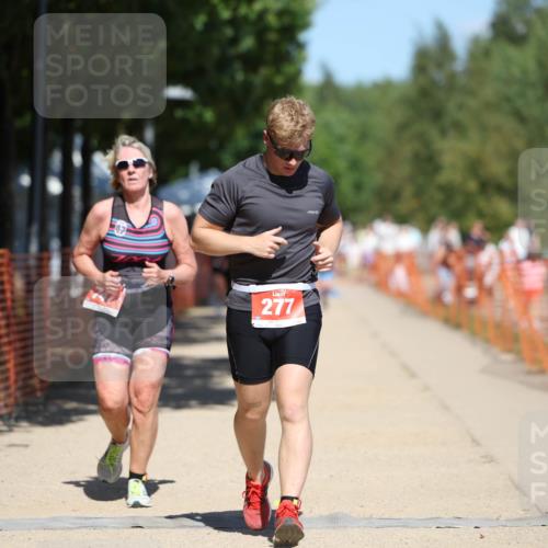 07.09.2025 - 19. Norderstedt Triathlon Michael Strokosch http://msf.ph/oto/8808963 07.09.2025 13:22:38 Laufen 211, 277, 747 meine-sportfotos.de