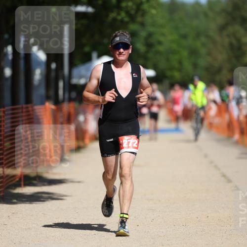 07.09.2025 - 19. Norderstedt Triathlon Michael Strokosch http://msf.ph/oto/8808970 07.09.2025 12:45:22 Laufen 1272, 1343 meine-sportfotos.de