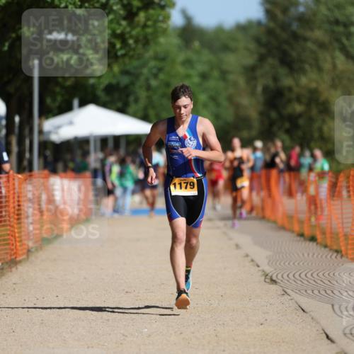 07.09.2025 - 19. Norderstedt Triathlon Michael Strokosch http://msf.ph/oto/8808975 07.09.2025 11:35:51 Laufen 1179, 1186 meine-sportfotos.de