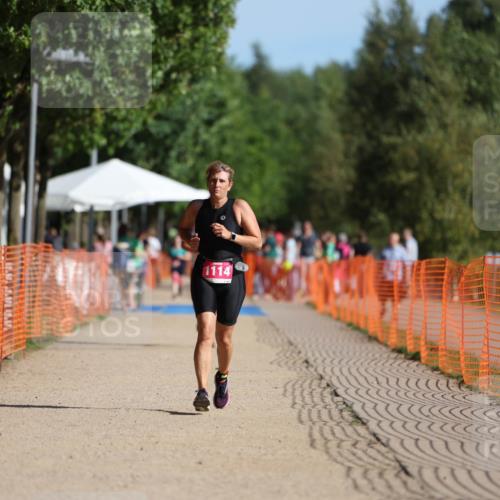 07.09.2025 - 19. Norderstedt Triathlon Michael Strokosch http://msf.ph/oto/8808978 07.09.2025 10:35:05 Laufen 1114 meine-sportfotos.de