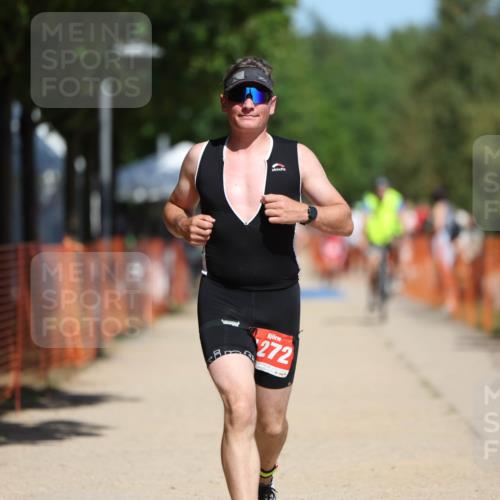 07.09.2025 - 19. Norderstedt Triathlon Michael Strokosch http://msf.ph/oto/8808984 07.09.2025 12:45:23 Laufen 1272 meine-sportfotos.de