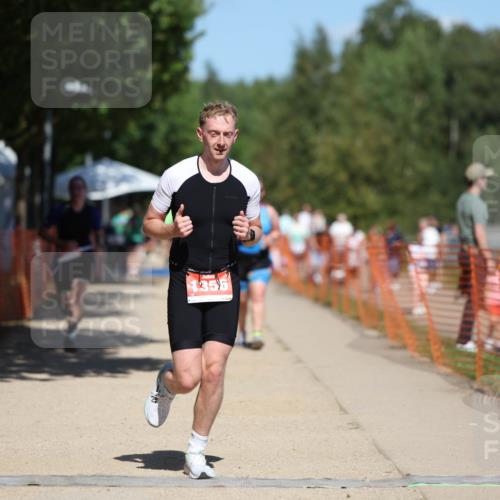 07.09.2025 - 19. Norderstedt Triathlon Michael Strokosch http://msf.ph/oto/8809044 07.09.2025 13:22:50 Laufen 211, 742, 766, 1356 meine-sportfotos.de