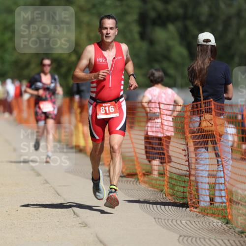 07.09.2025 - 19. Norderstedt Triathlon Michael Strokosch http://msf.ph/oto/8809053 07.09.2025 12:45:39 Laufen 184, 267, 816, 1386, 1397 meine-sportfotos.de