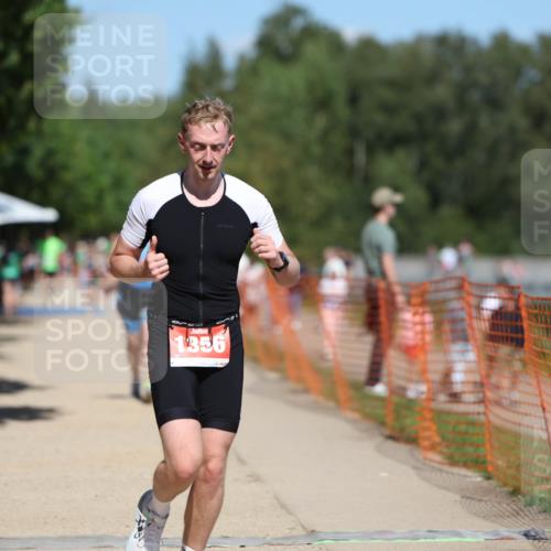 07.09.2025 - 19. Norderstedt Triathlon Michael Strokosch http://msf.ph/oto/8809057 07.09.2025 13:22:51 Laufen 742, 766, 1356 meine-sportfotos.de