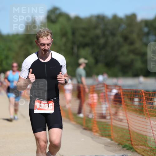 07.09.2025 - 19. Norderstedt Triathlon Michael Strokosch http://msf.ph/oto/8809061 07.09.2025 13:22:51 Laufen 742, 766, 1356 meine-sportfotos.de