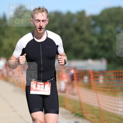 07.09.2025 - 19. Norderstedt Triathlon Michael Strokosch http://msf.ph/oto/8809069 07.09.2025 13:22:52 Laufen 742, 766, 1356 meine-sportfotos.de