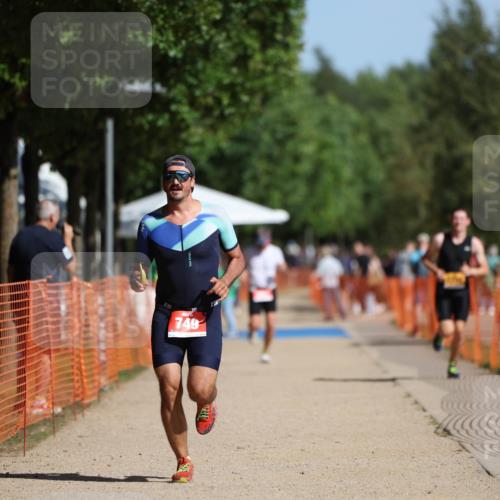 07.09.2025 - 19. Norderstedt Triathlon Michael Strokosch http://msf.ph/oto/8809090 07.09.2025 11:36:02 Laufen 749, 1163, 1208, 1211 meine-sportfotos.de