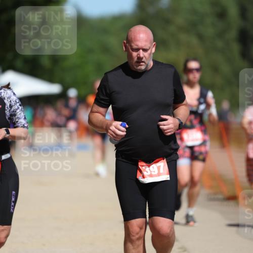 07.09.2025 - 19. Norderstedt Triathlon Michael Strokosch http://msf.ph/oto/8809101 07.09.2025 12:45:43 Laufen 184, 245, 267, 816, 1329, 1386, 1397 meine-sportfotos.de
