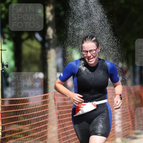 07.09.2025 - 19. Norderstedt Triathlon Michael Strokosch http://msf.ph/oto/8809112 07.09.2025 13:22:56 Laufen 742, 766 meine-sportfotos.de