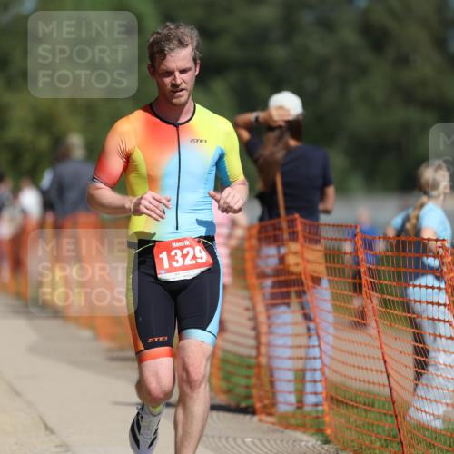 07.09.2025 - 19. Norderstedt Triathlon Michael Strokosch http://msf.ph/oto/8809130 07.09.2025 12:45:50 Laufen 226, 245, 1246, 1329, 1386 meine-sportfotos.de