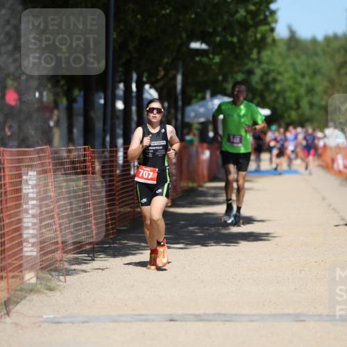07.09.2025 - 19. Norderstedt Triathlon Michael Strokosch http://msf.ph/oto/8809131 07.09.2025 13:23:05 Laufen 327, 348, 707 meine-sportfotos.de