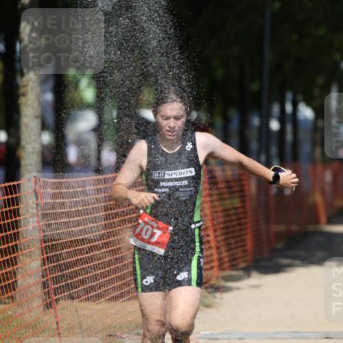 07.09.2025 - 19. Norderstedt Triathlon Michael Strokosch http://msf.ph/oto/8809163 07.09.2025 13:23:08 Laufen 327, 348, 707 meine-sportfotos.de
