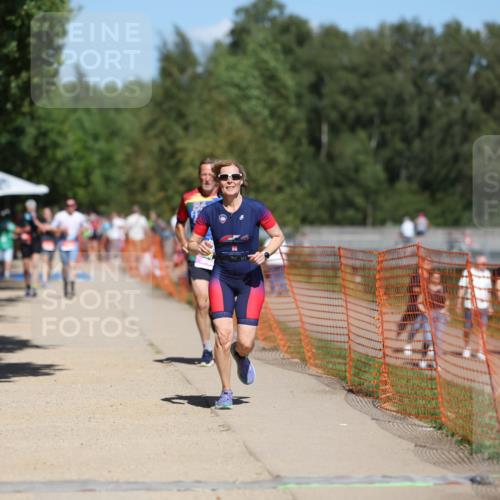07.09.2025 - 19. Norderstedt Triathlon Michael Strokosch http://msf.ph/oto/8809223 07.09.2025 13:23:21 Laufen 274, 343, 799, 855 meine-sportfotos.de
