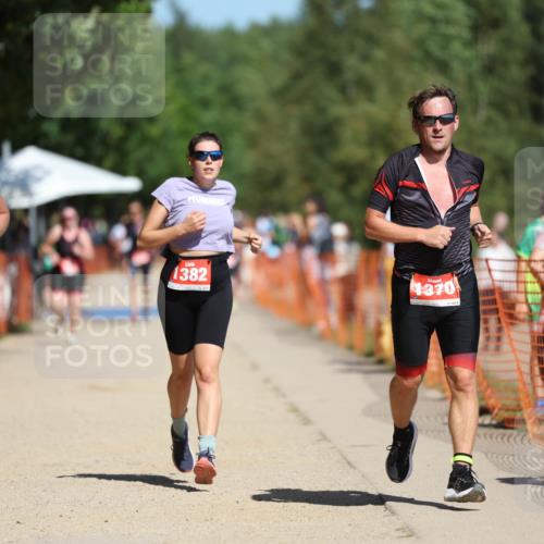 07.09.2025 - 19. Norderstedt Triathlon Michael Strokosch http://msf.ph/oto/8809225 07.09.2025 12:46:05 Laufen 703, 1370, 1382 meine-sportfotos.de