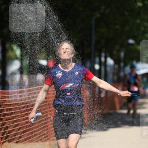 07.09.2025 - 19. Norderstedt Triathlon Michael Strokosch http://msf.ph/oto/8809259 07.09.2025 13:23:24 Laufen 274, 343, 799, 855 meine-sportfotos.de