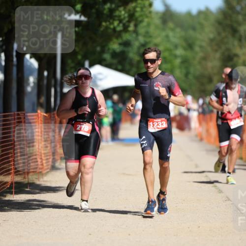 07.09.2025 - 19. Norderstedt Triathlon Michael Strokosch http://msf.ph/oto/8809314 07.09.2025 12:46:18 Laufen 278, 695, 728, 1233 meine-sportfotos.de