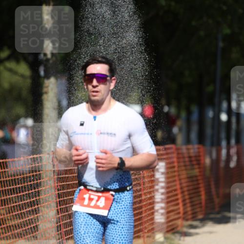 07.09.2025 - 19. Norderstedt Triathlon Michael Strokosch http://msf.ph/oto/8809334 07.09.2025 13:23:35 Laufen 174, 183, 1234 meine-sportfotos.de