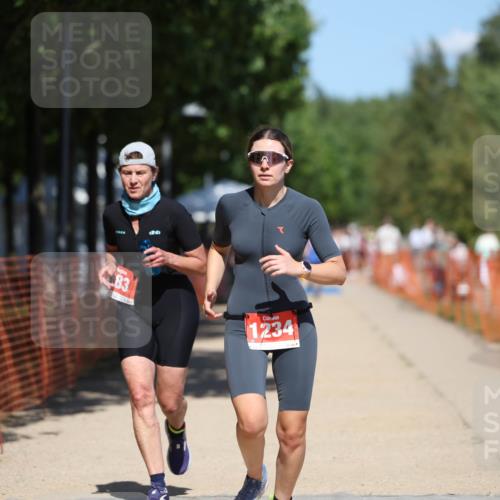 07.09.2025 - 19. Norderstedt Triathlon Michael Strokosch http://msf.ph/oto/8809360 07.09.2025 13:23:38 Laufen 174, 183, 1234 meine-sportfotos.de