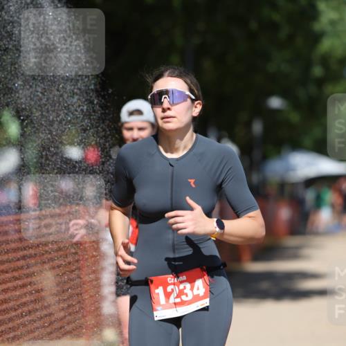 07.09.2025 - 19. Norderstedt Triathlon Michael Strokosch http://msf.ph/oto/8809380 07.09.2025 13:23:40 Laufen 183, 1234 meine-sportfotos.de