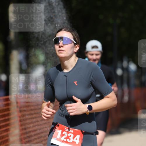 07.09.2025 - 19. Norderstedt Triathlon Michael Strokosch http://msf.ph/oto/8809385 07.09.2025 13:23:40 Laufen 183, 1234 meine-sportfotos.de